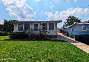 714 Monroe Street, Port Clinton, Ohio, 1 Bedroom Bedrooms, ,1 BathroomBathrooms,Residential,For Sale,Monroe,307348