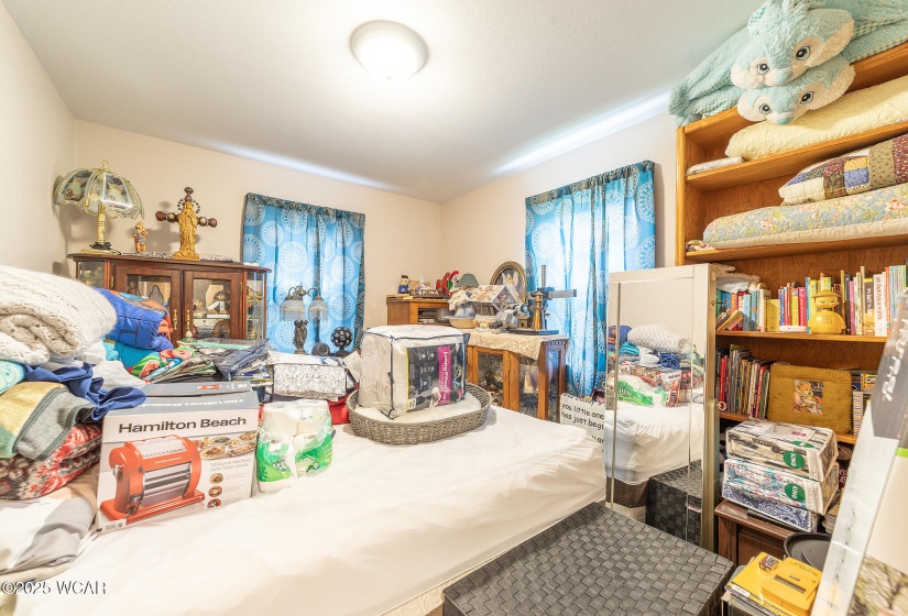 209 5th Avenue, Tiffin, Ohio, 3 Bedrooms Bedrooms, ,1 BathroomBathrooms,Residential,For Sale,5th,307318