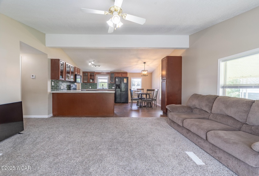 1303 Chateau Circle, Findlay, Ohio, 3 Bedrooms Bedrooms, ,2 BathroomsBathrooms,Residential,For Sale,Chateau,307349