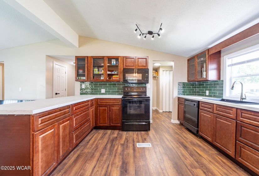 1303 Chateau Circle, Findlay, Ohio, 3 Bedrooms Bedrooms, ,2 BathroomsBathrooms,Residential,For Sale,Chateau,307349
