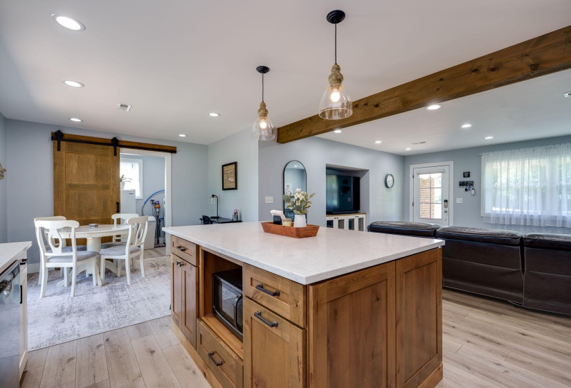 16-web-or-mls-660-blackfoot-trail