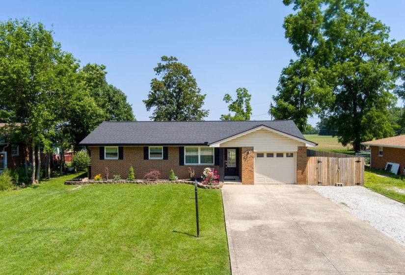41-web-or-mls-660-blackfoot-trail