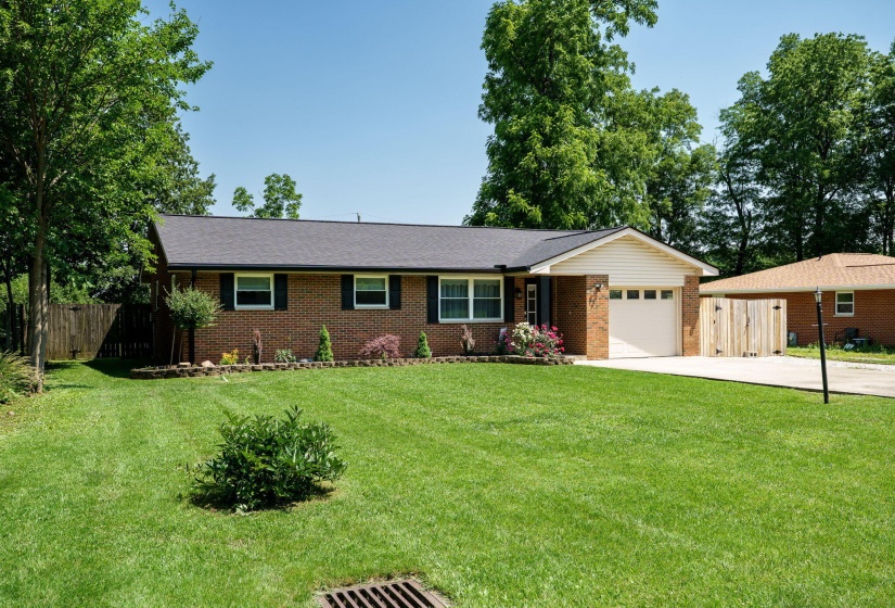 4-web-or-mls-660-blackfoot-trail