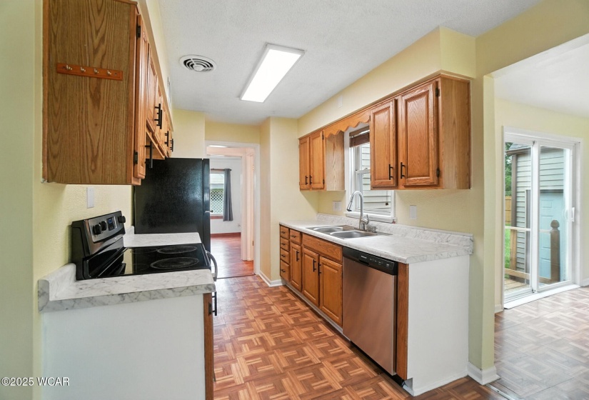 215 Blackburn Drive, Lima, Ohio, 4 Bedrooms Bedrooms, ,1 BathroomBathrooms,Residential,For Sale,Blackburn,307358