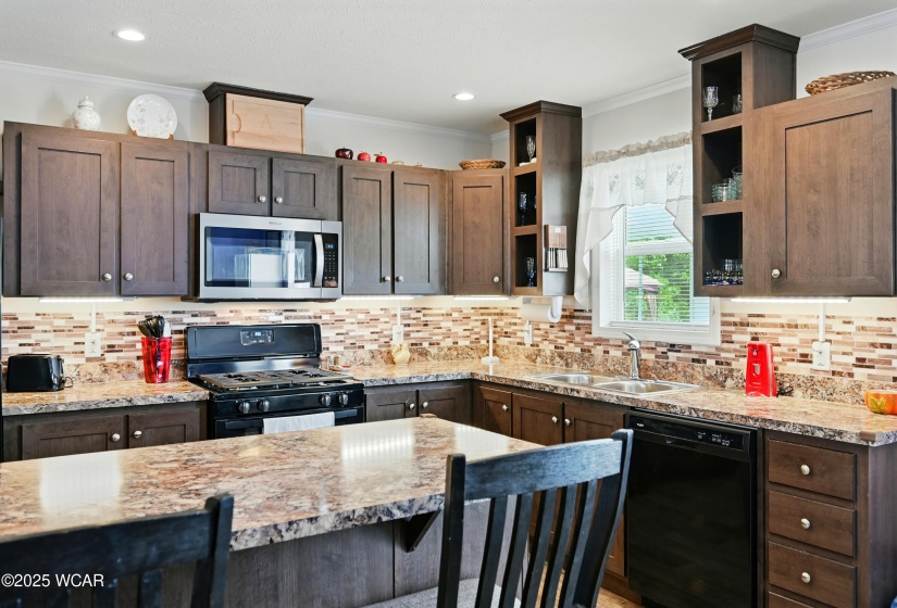 612 Lakeridge Drive, Lima, Ohio, 3 Bedrooms Bedrooms, ,2 BathroomsBathrooms,Residential,For Sale,Lakeridge,307361