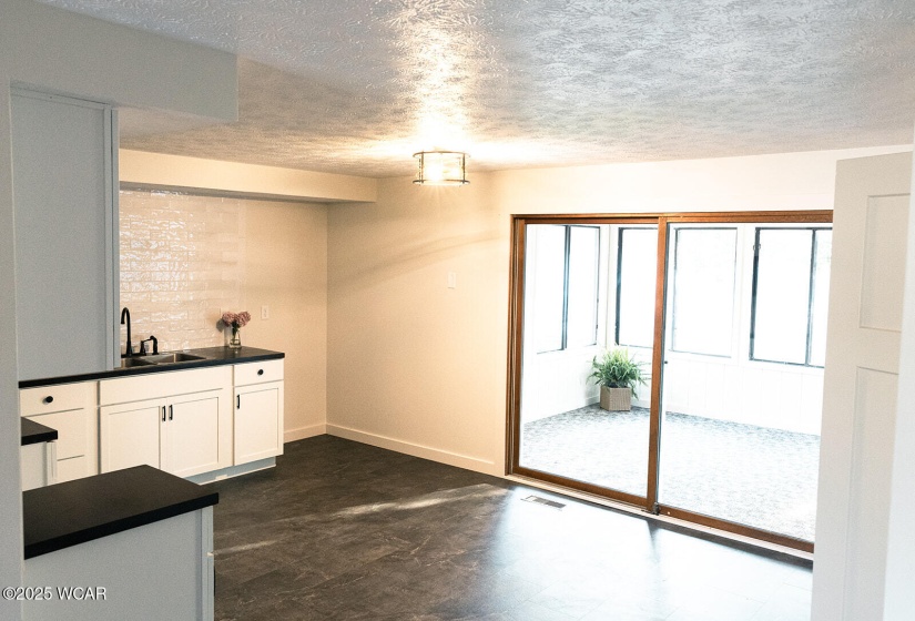 2503 Collins Drive, Sidney, Ohio, 3 Bedrooms Bedrooms, ,1 BathroomBathrooms,Residential,For Sale,Collins,307363
