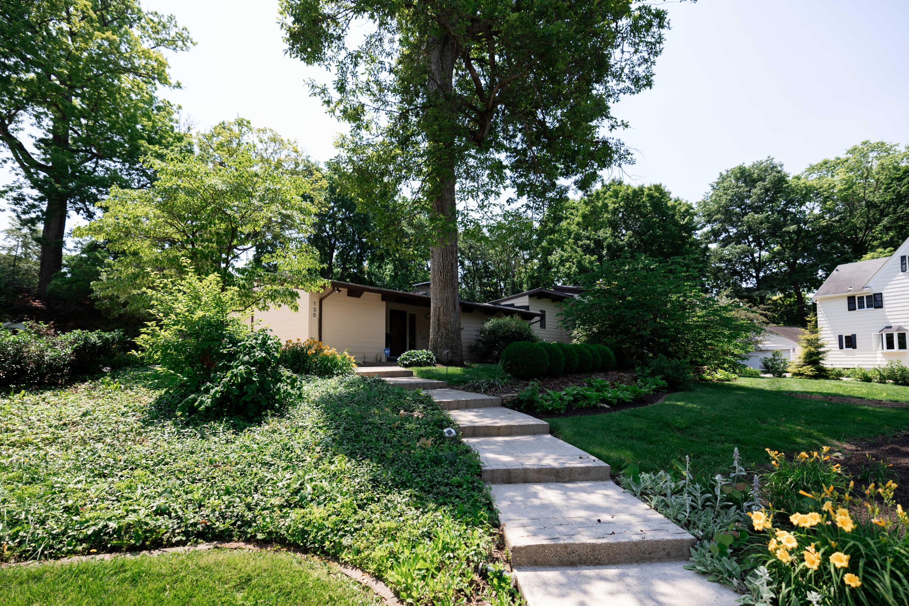 125 Hawthorne Road, Springfield, Ohio 45504