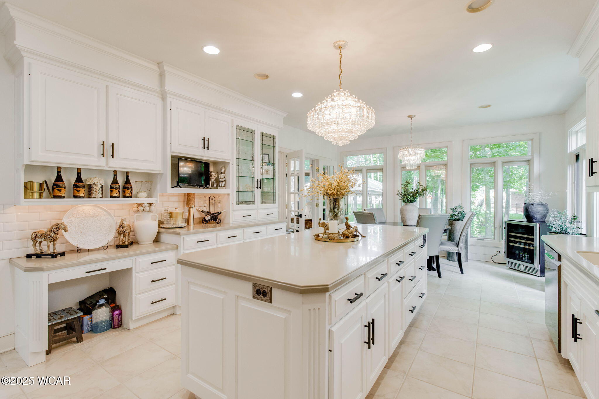 450 Snow Trail Drive, Findlay, Ohio