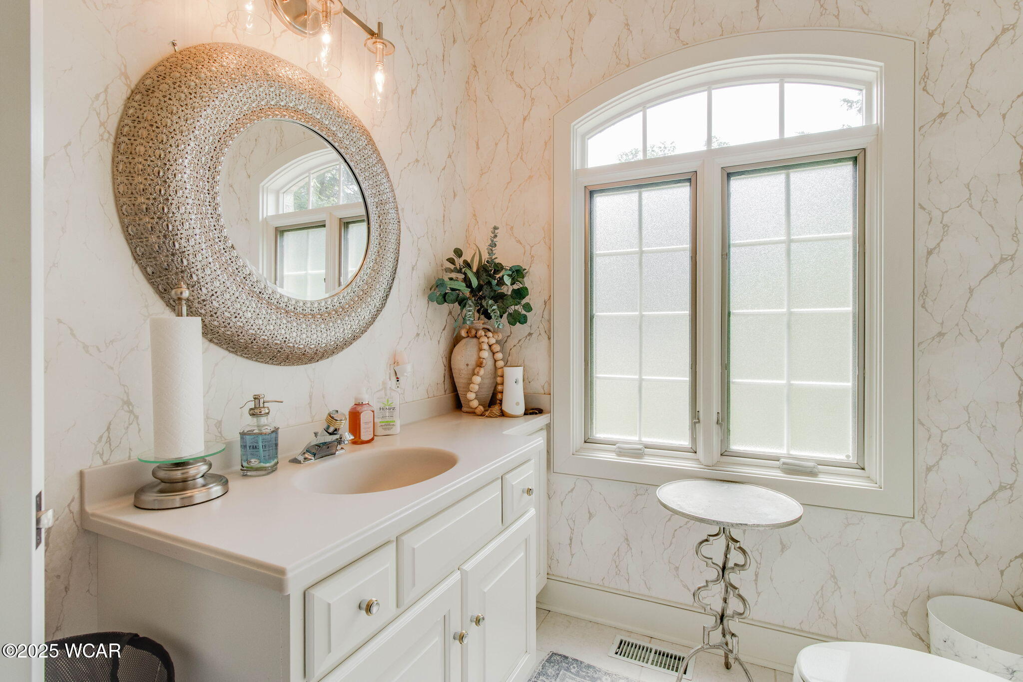 450 Snow Trail Drive, Findlay, Ohio