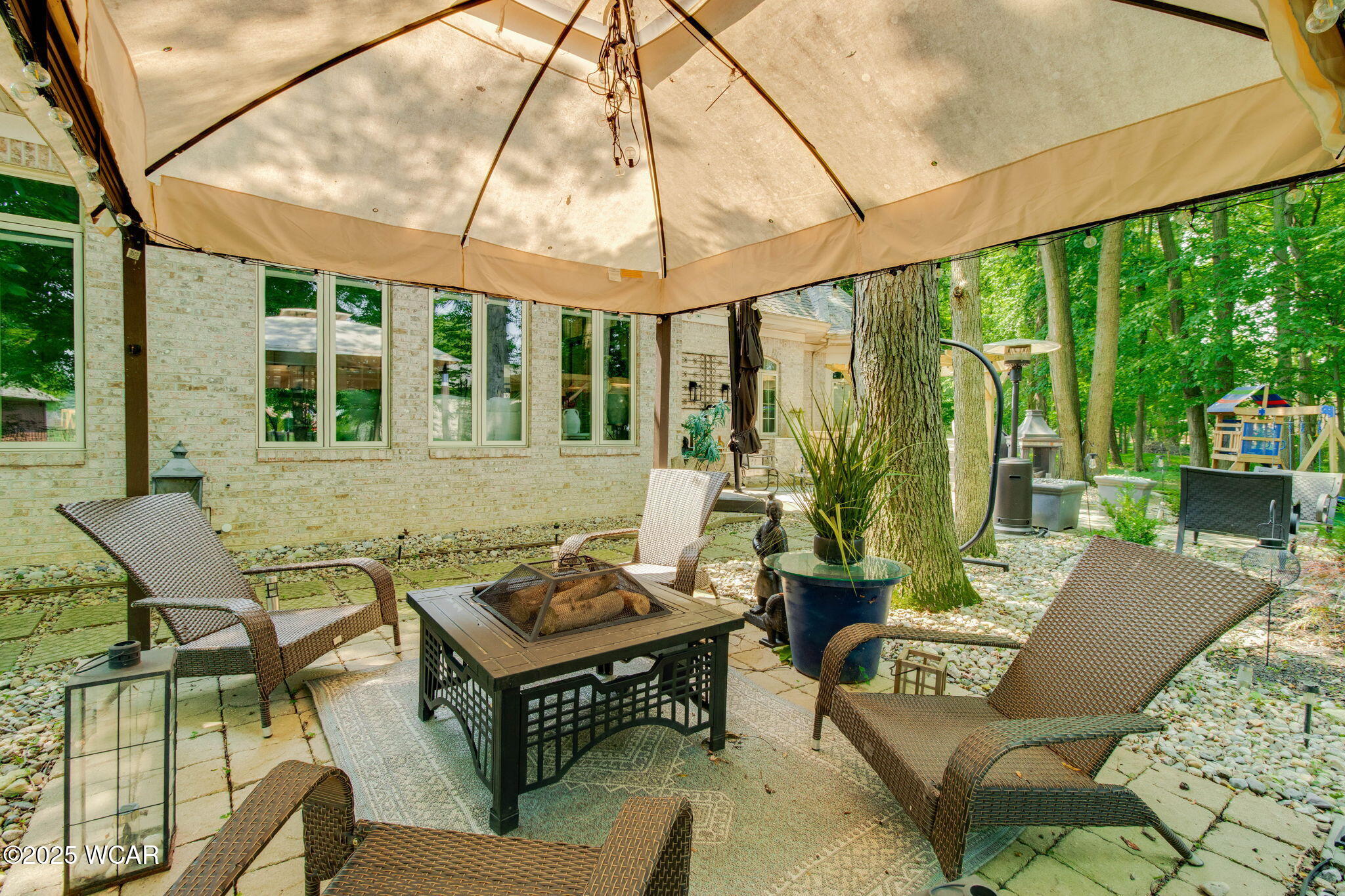 450 Snow Trail Drive, Findlay, Ohio
