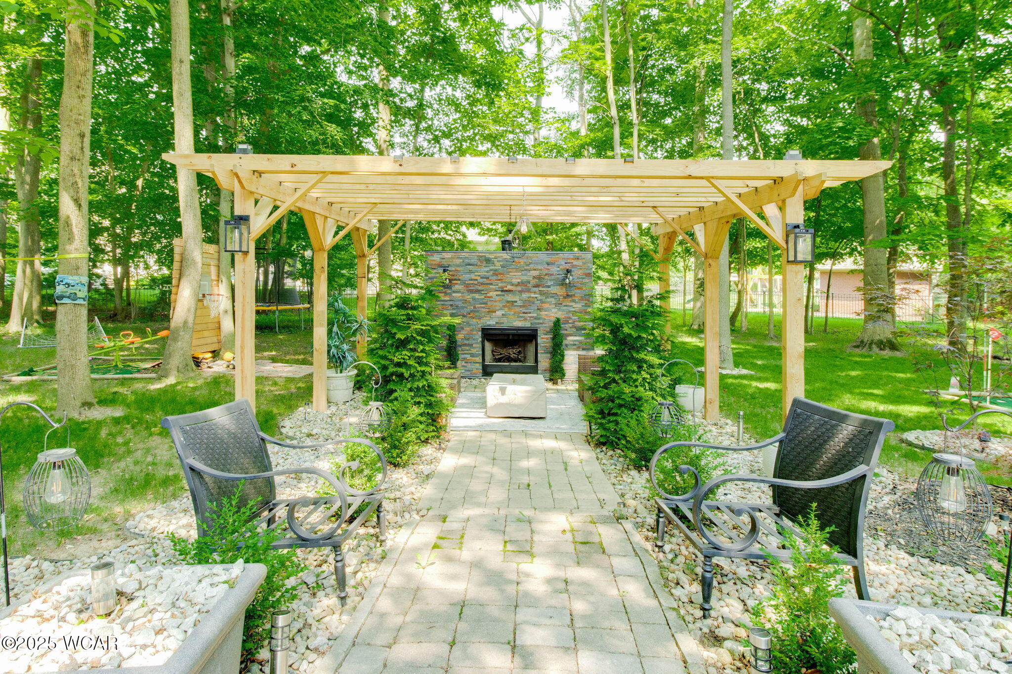 450 Snow Trail Drive, Findlay, Ohio