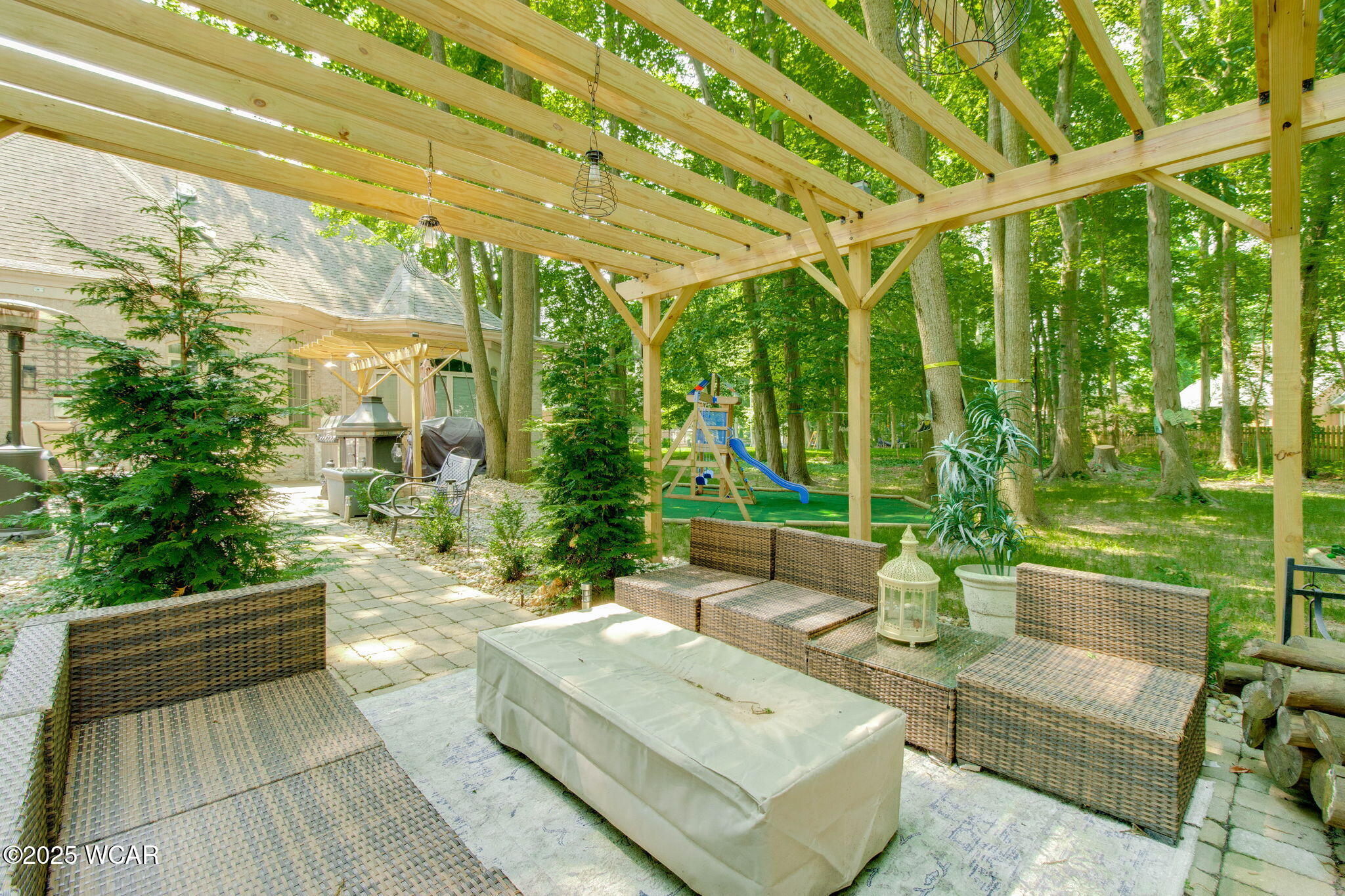 450 Snow Trail Drive, Findlay, Ohio