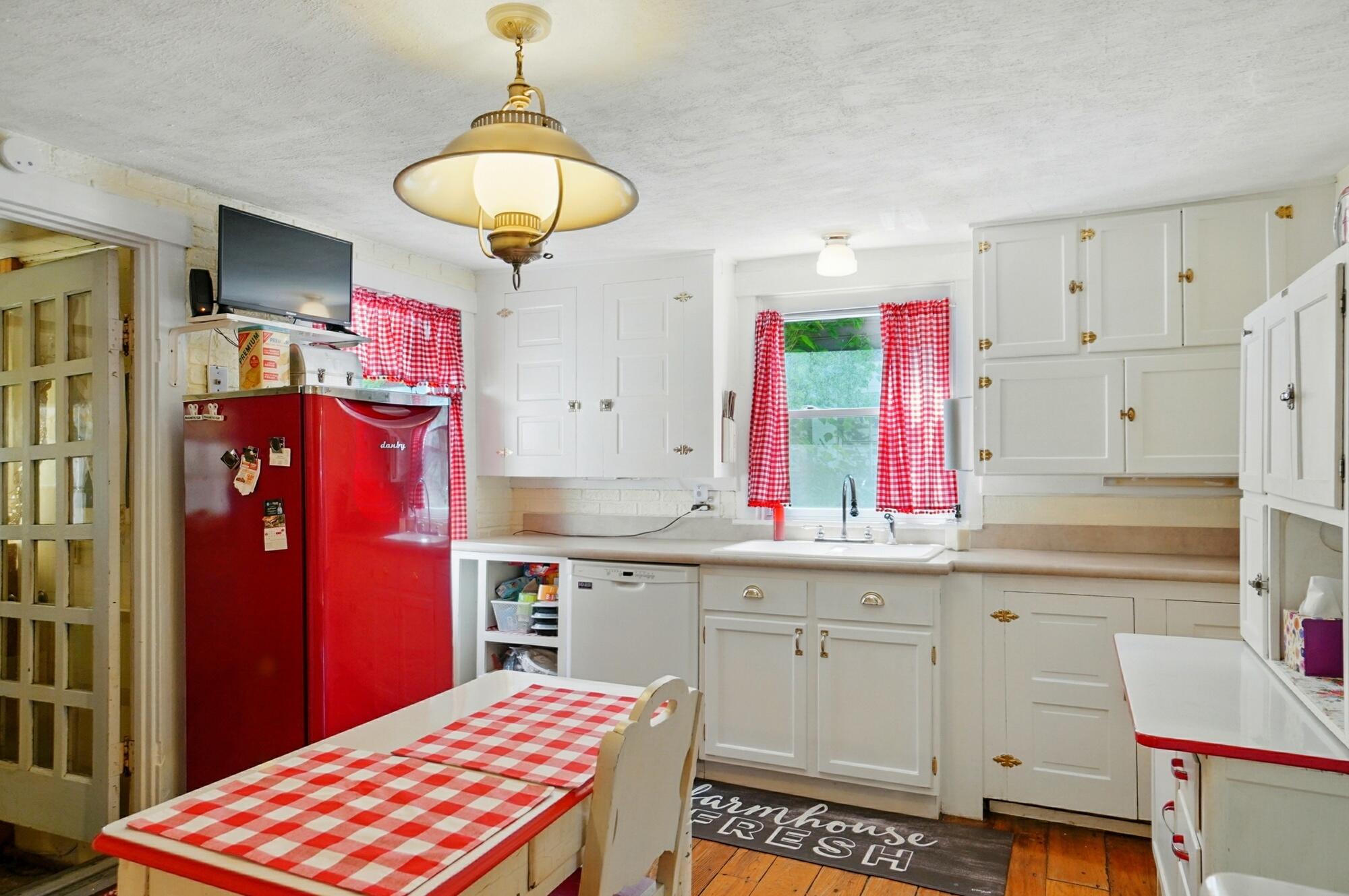 64 Chillicothe Street, South Charleston, Ohio 45368
