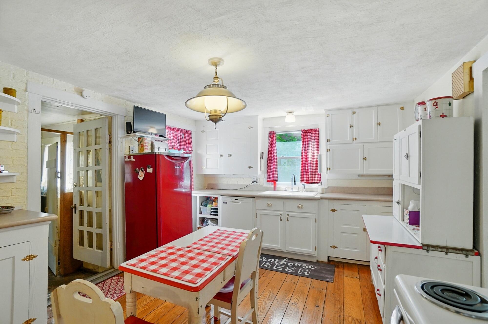 64 Chillicothe Street, South Charleston, Ohio 45368