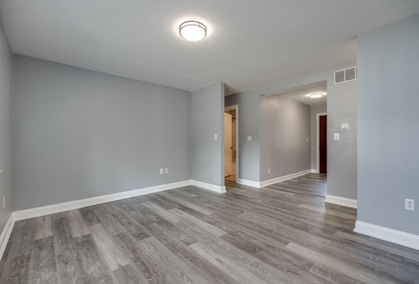 10-web-or-mls-4029-lyndell-dr