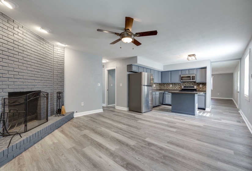 15-web-or-mls-4029-lyndell-dr