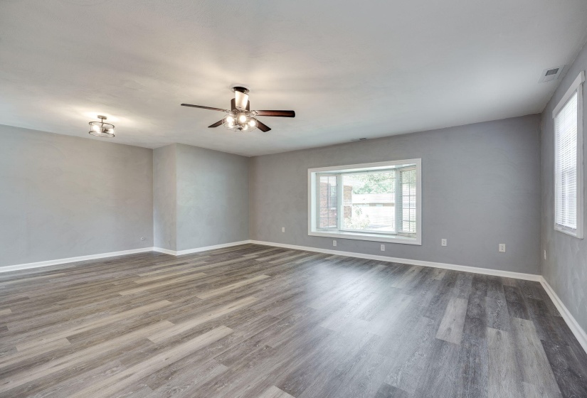 22-web-or-mls-4029-lyndell-dr