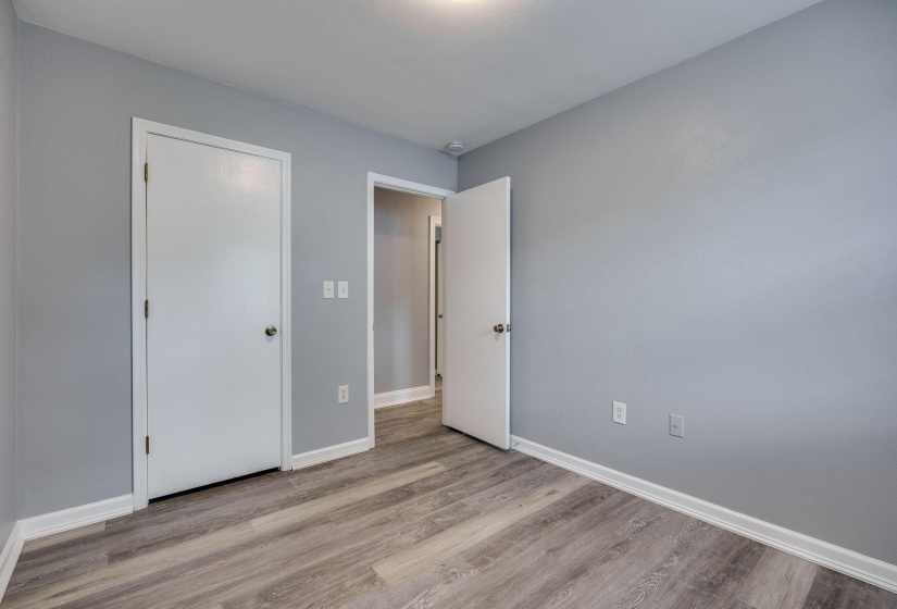 29-web-or-mls-4029-lyndell-dr