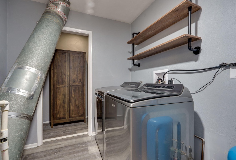31-web-or-mls-4029-lyndell-dr