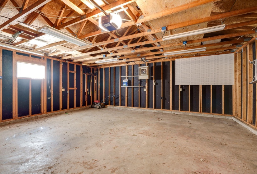 32-web-or-mls-4029-lyndell-dr
