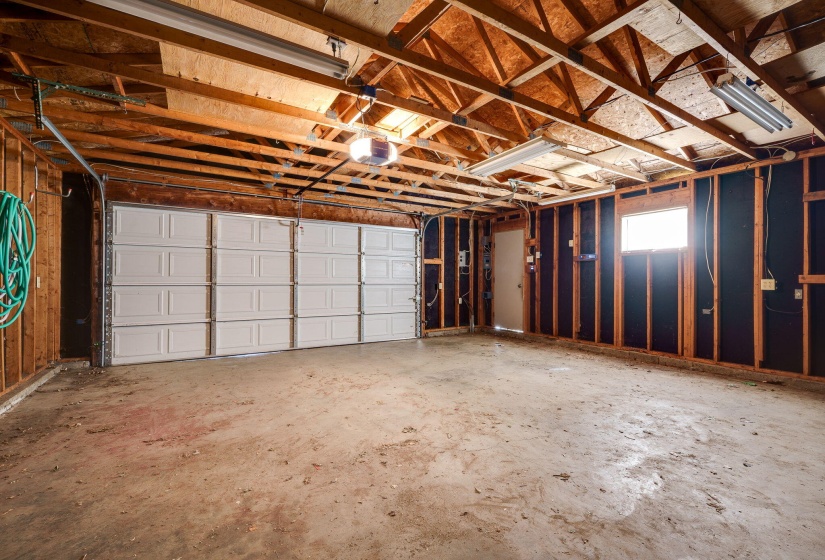 33-web-or-mls-4029-lyndell-dr