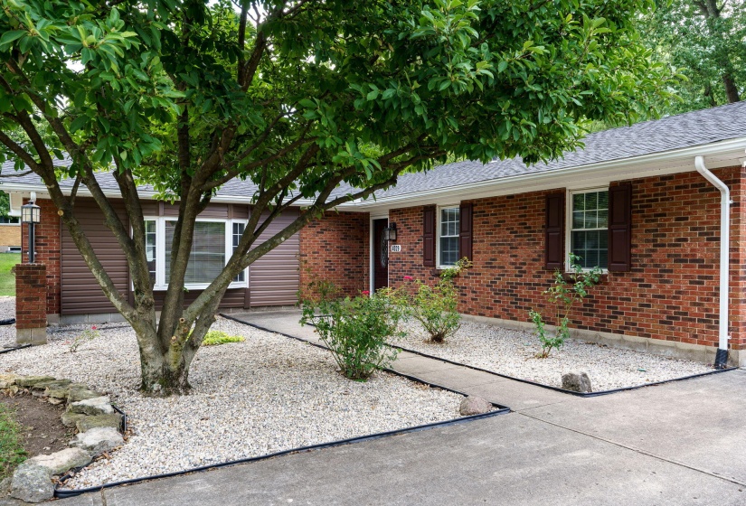 5-web-or-mls-4029-lyndell-dr