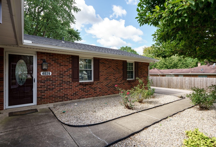 6-web-or-mls-4029-lyndell-dr