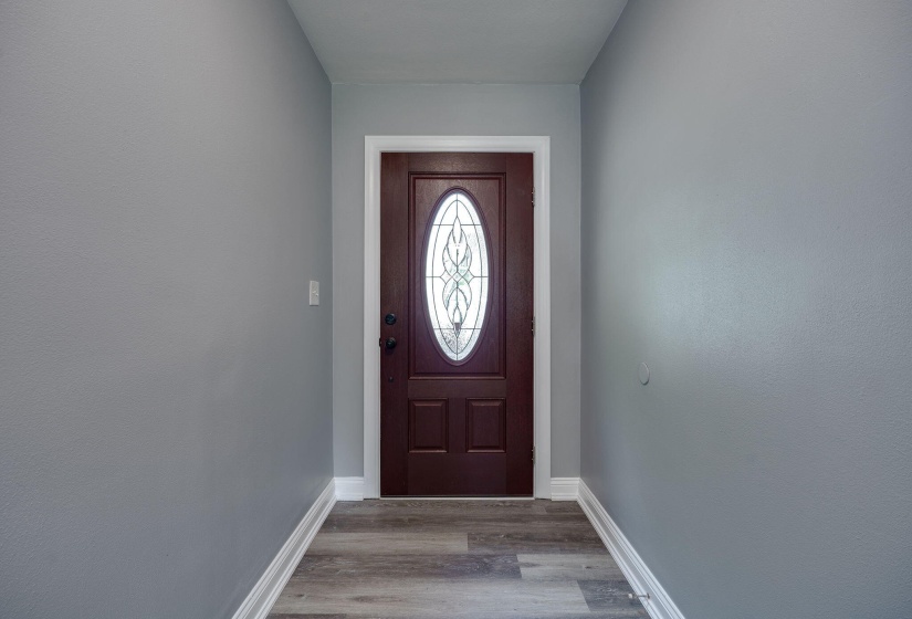 7-web-or-mls-4029-lyndell-dr