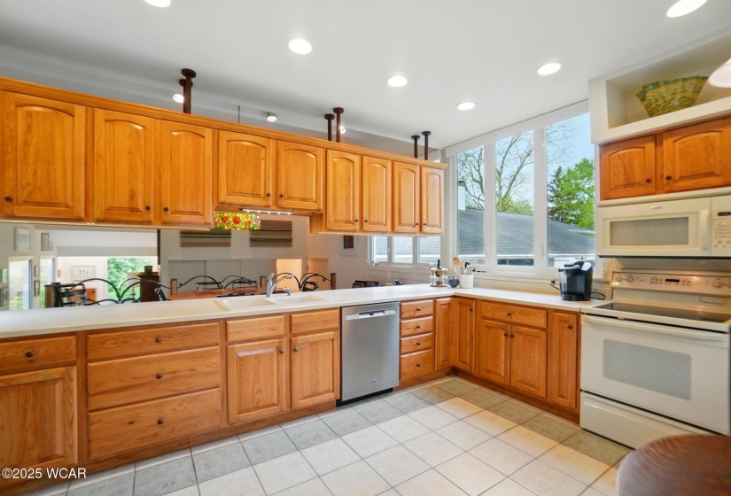 1275 Winterberry Drive, Lima, Ohio, 2 Bedrooms Bedrooms, ,2 BathroomsBathrooms,Residential,For Sale,Winterberry,306990