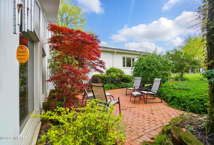 1275 Winterberry Drive, Lima, Ohio, 2 Bedrooms Bedrooms, ,2 BathroomsBathrooms,Residential,For Sale,Winterberry,306990