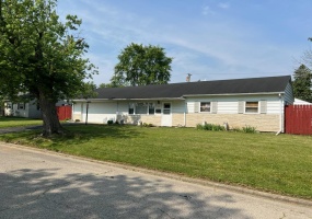 400 Glenwood Avenue, Piqua, Ohio 45356, 3 Bedrooms Bedrooms, ,1 BathroomBathrooms,Residential,For Sale,Glenwood,1039336