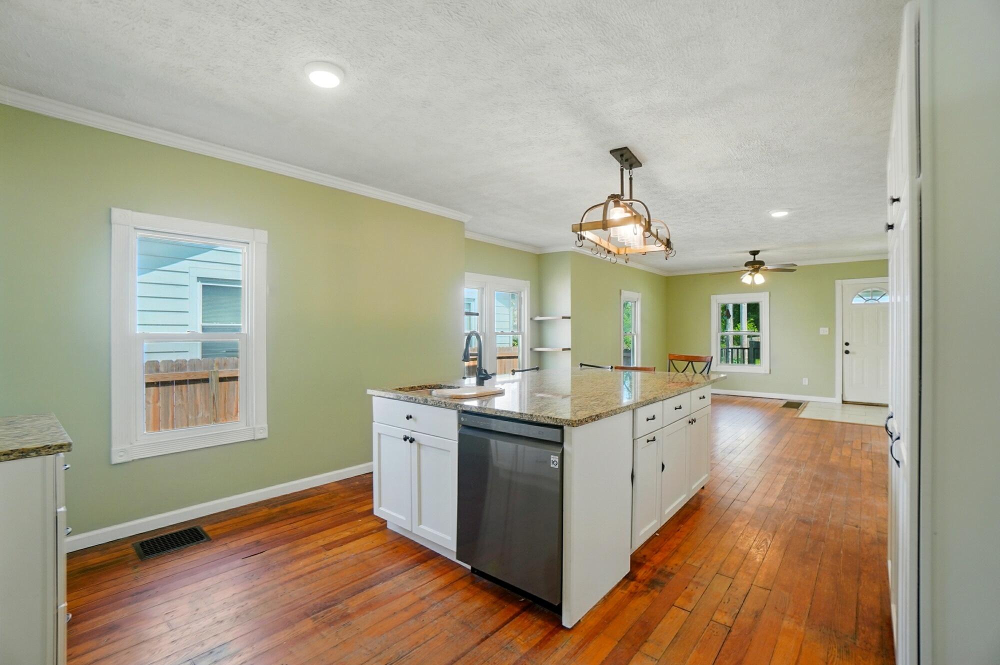 2327 Kenilworth Avenue, Springfield, Ohio 45505