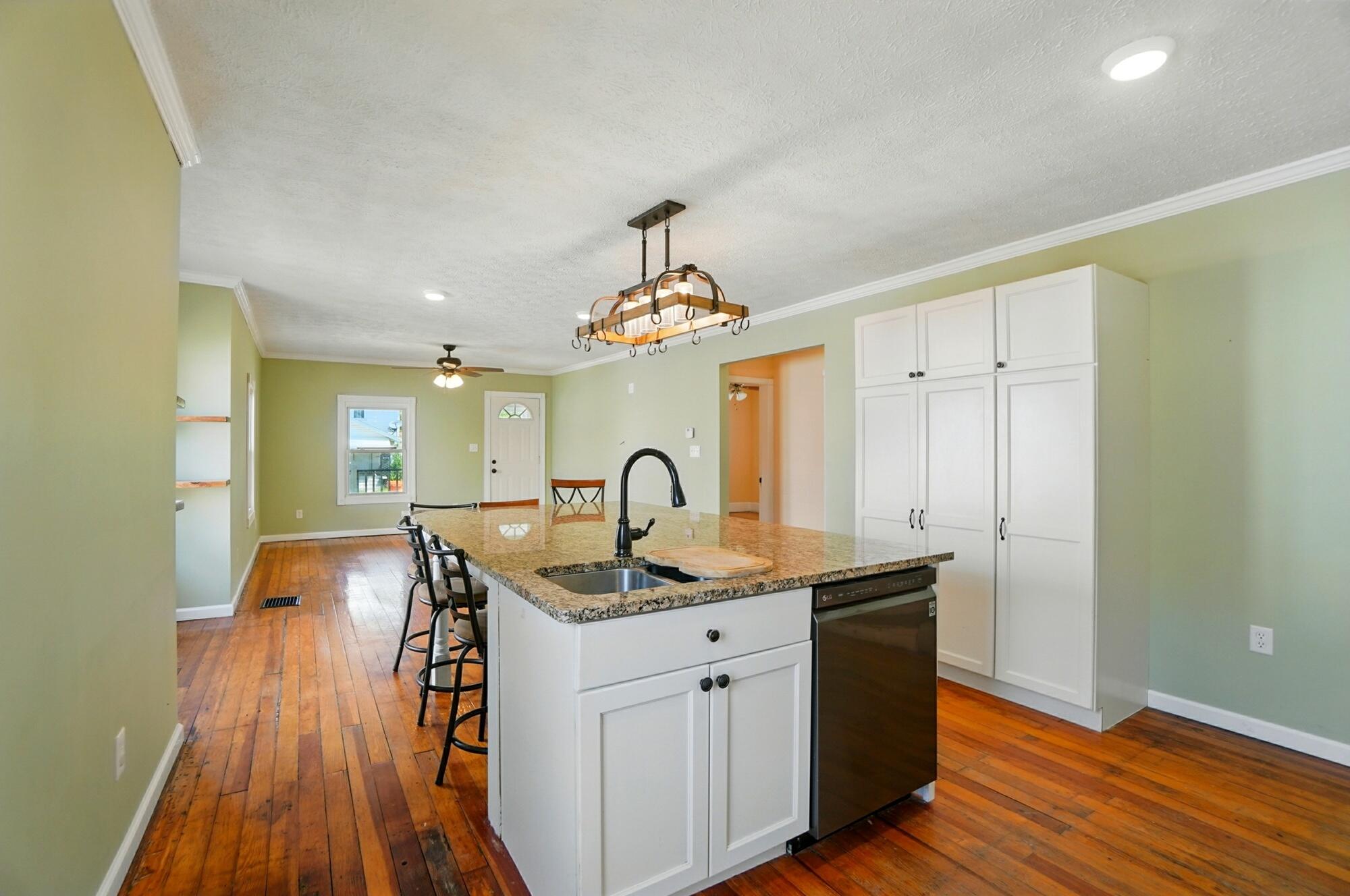 2327 Kenilworth Avenue, Springfield, Ohio 45505