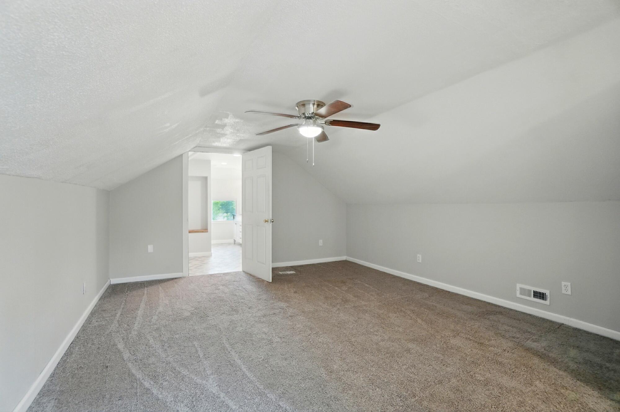 2327 Kenilworth Avenue, Springfield, Ohio 45505