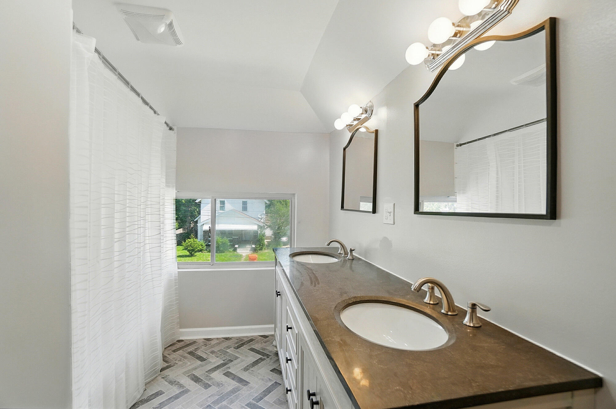 2327 Kenilworth Avenue, Springfield, Ohio 45505
