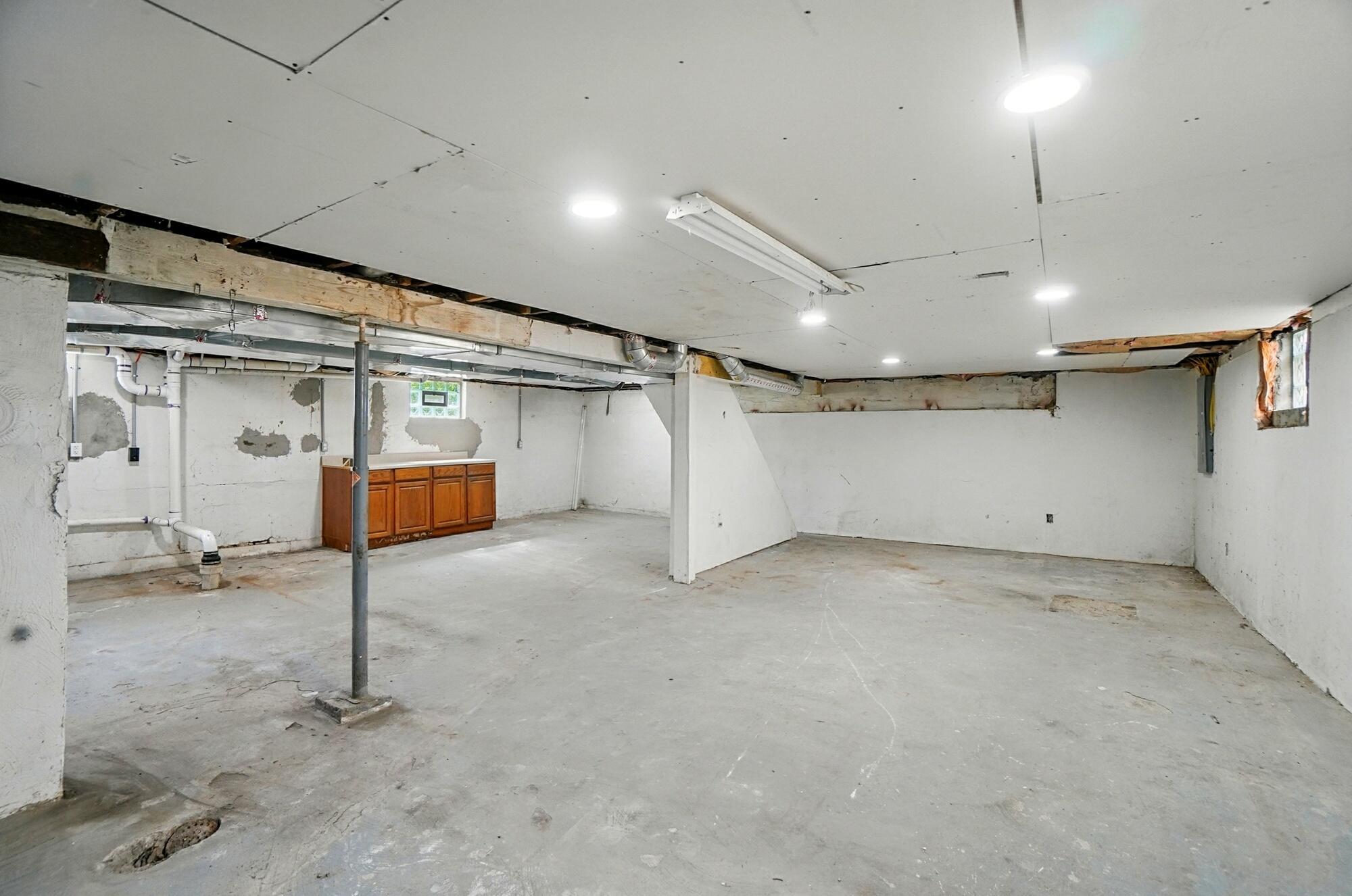 2327 Kenilworth Avenue, Springfield, Ohio 45505