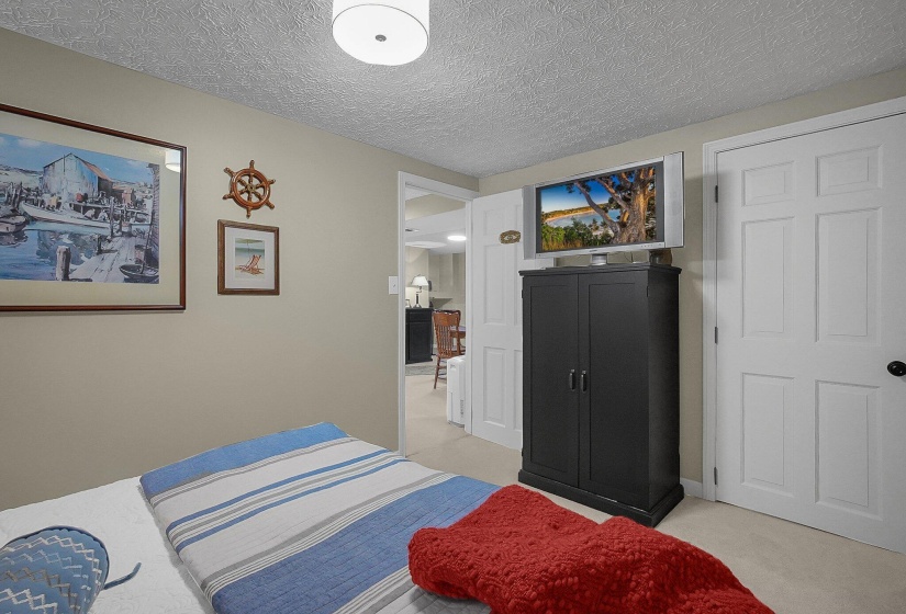 25-web-or-mls-1250-e-choctaw-dr