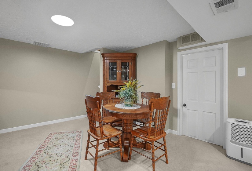 27-web-or-mls-1250-e-choctaw-dr