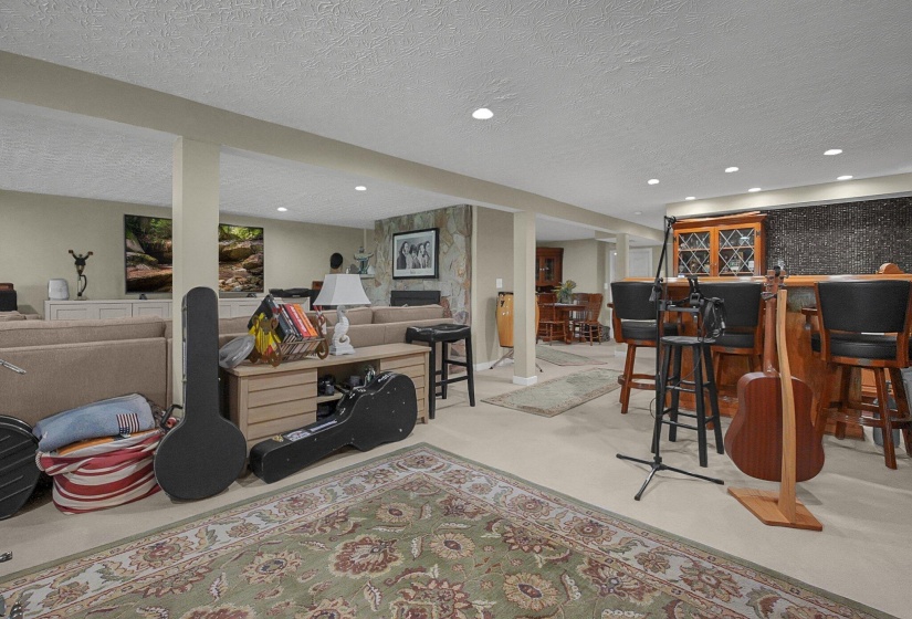 33-web-or-mls-1250-e-choctaw-dr