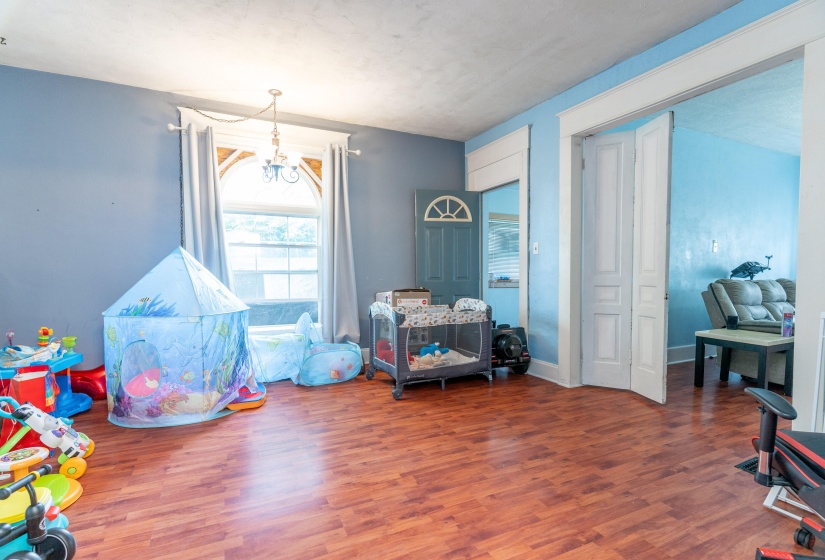 330 S WALNUT, SIDNEY-8