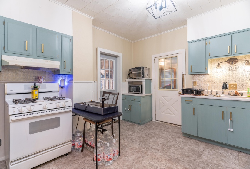 330 S WALNUT, SIDNEY-12