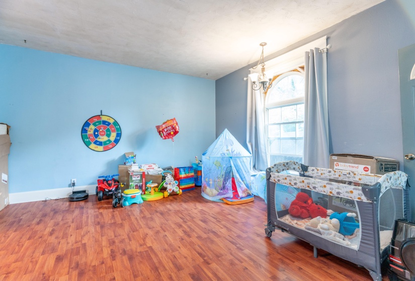 330 S WALNUT, SIDNEY-9