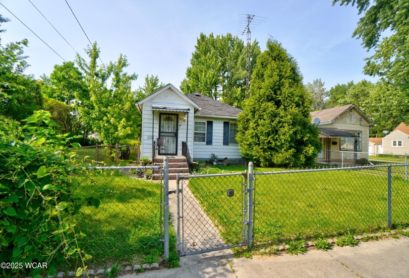 727 Catalpa Avenue, Lima, Ohio, 2 Bedrooms Bedrooms, ,1 BathroomBathrooms,Residential,For Sale,Catalpa,307382