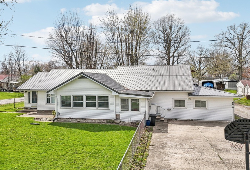 1-web-or-mls-College St-2204-037