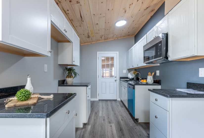 322 Galewood-6