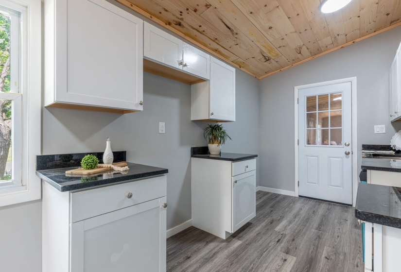 322 Galewood-7