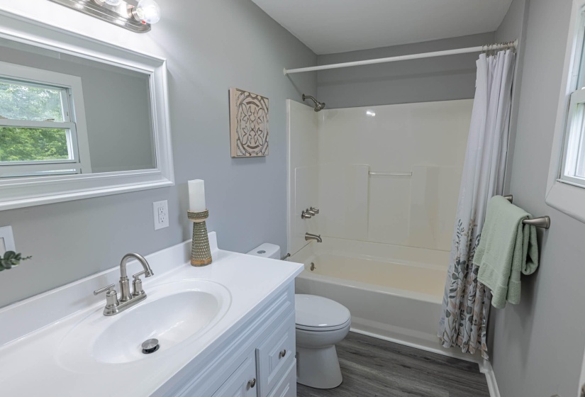 518 E Main-20