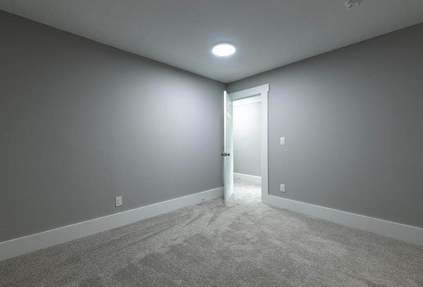 518 E Main-22