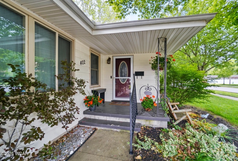 402 Grand Avenue, Ada, Ohio, 3 Bedrooms Bedrooms, ,2 BathroomsBathrooms,Residential,For Sale,Grand,307250
