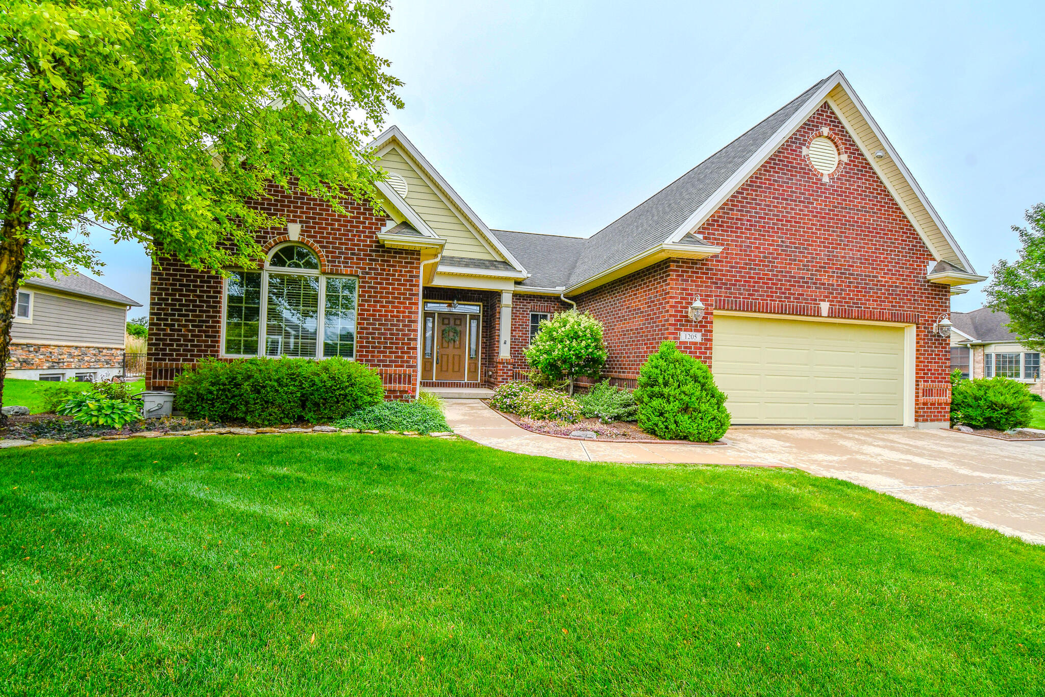 1205 Daylily Way, Troy, Ohio 45373